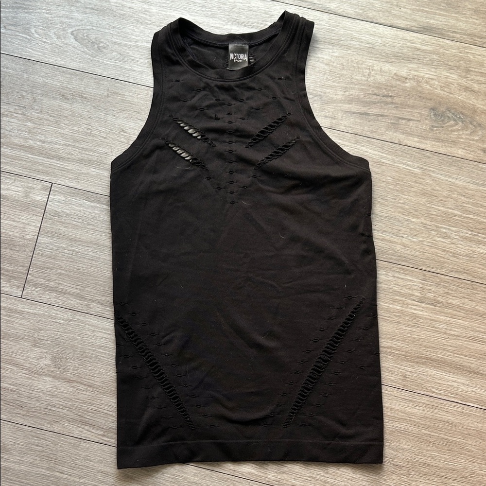 Victoria’s Secret Sports cut out Racerback Tank Top